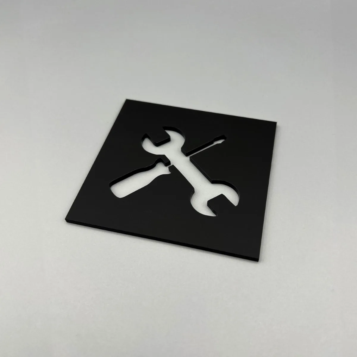 Pictogrammes en plexi noir